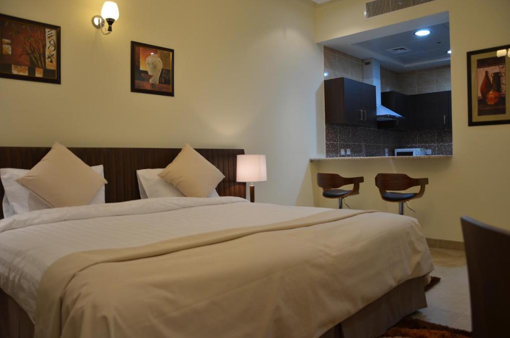 Pride Hotel Apartments Dubái Habitación foto